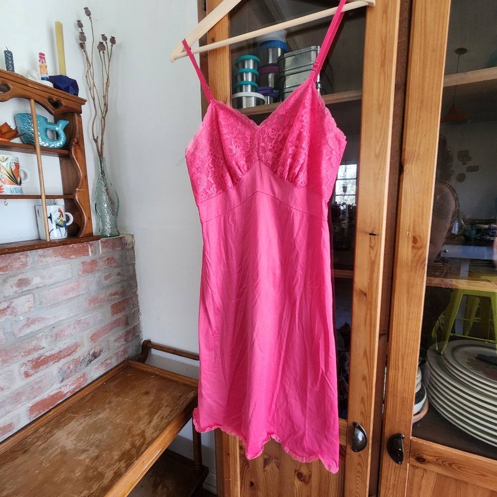 Vintage Silky Lace Petal Hem Slip